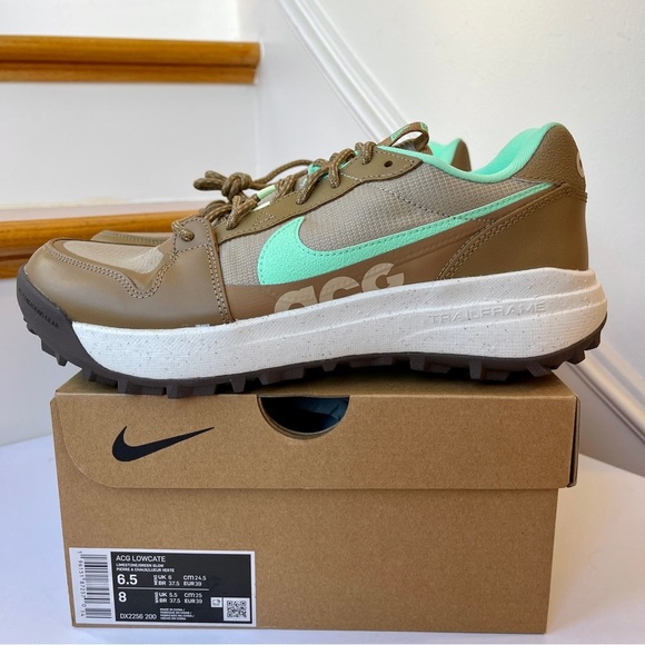 NWT Nike ACG Lowcate Athletic Trail Shoes Unisex Green / Brown - Picture 1 of 13
